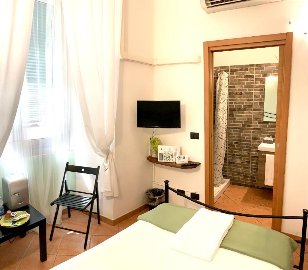 Affittacamere Virginia'S Rooms Janov Exteriér fotografie