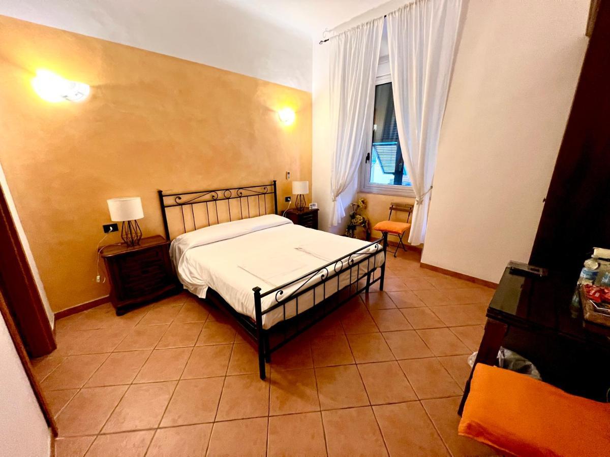 Affittacamere Virginia'S Rooms Janov Exteriér fotografie